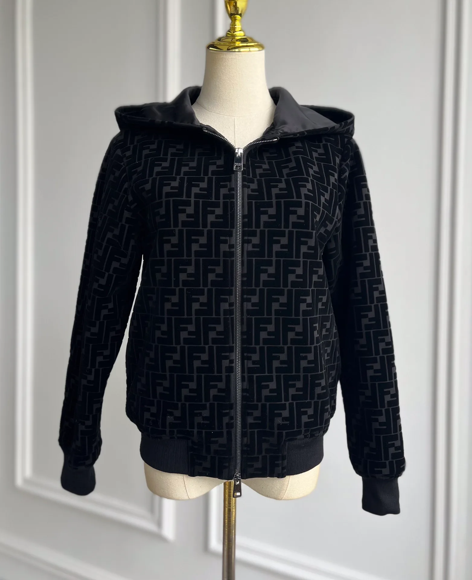 Куртки И Пуховики Женские Fendi 4512911