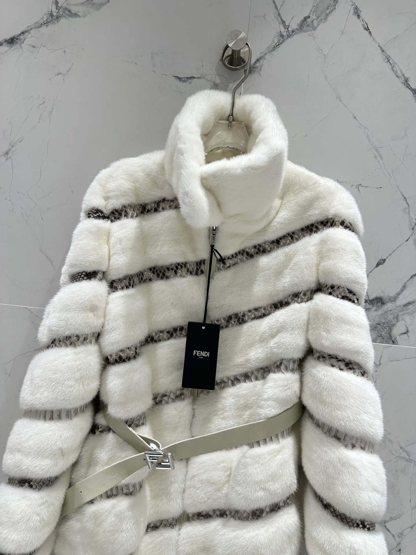 Шубы Женские Fendi 855741