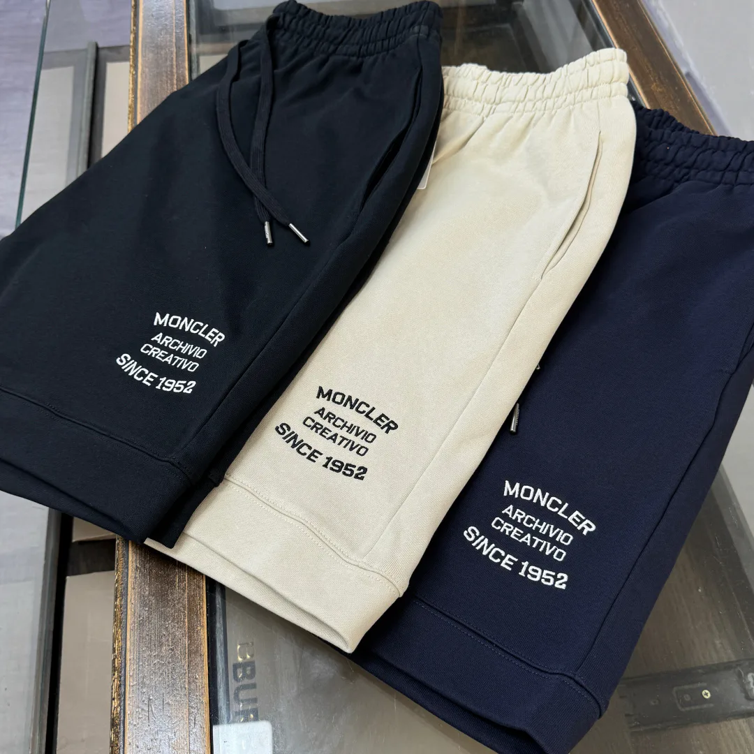 Шорты Женские Moncler 11668005