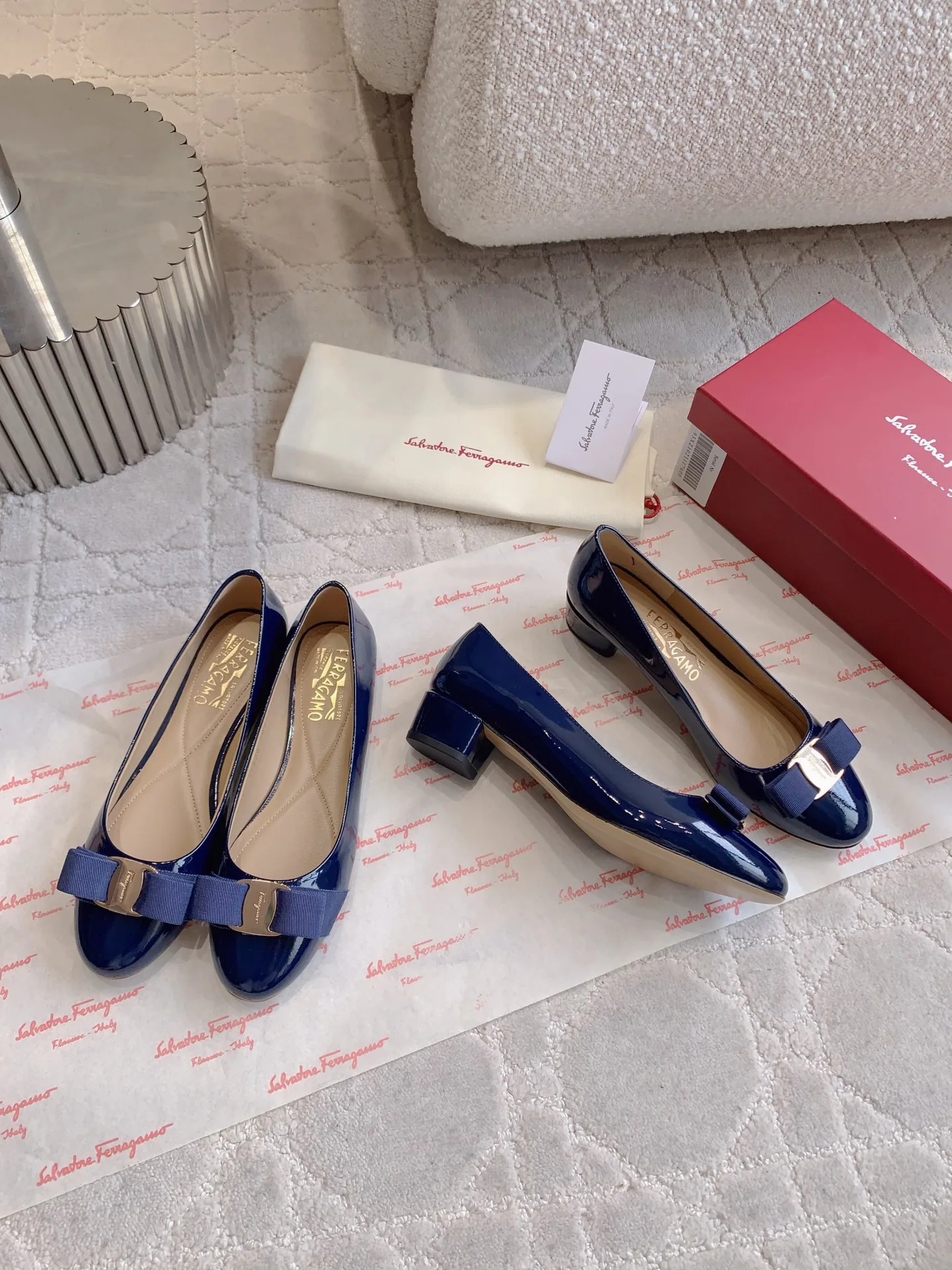 Балетки Женские Salvatore Ferragamo 11870090