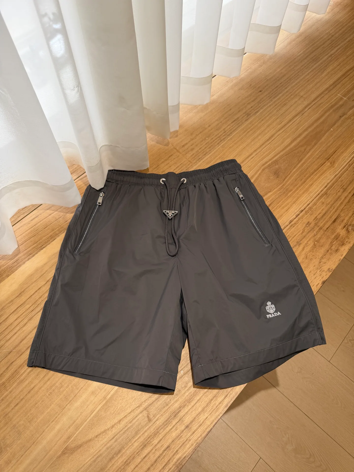 Шорты Женские Prada 13188815