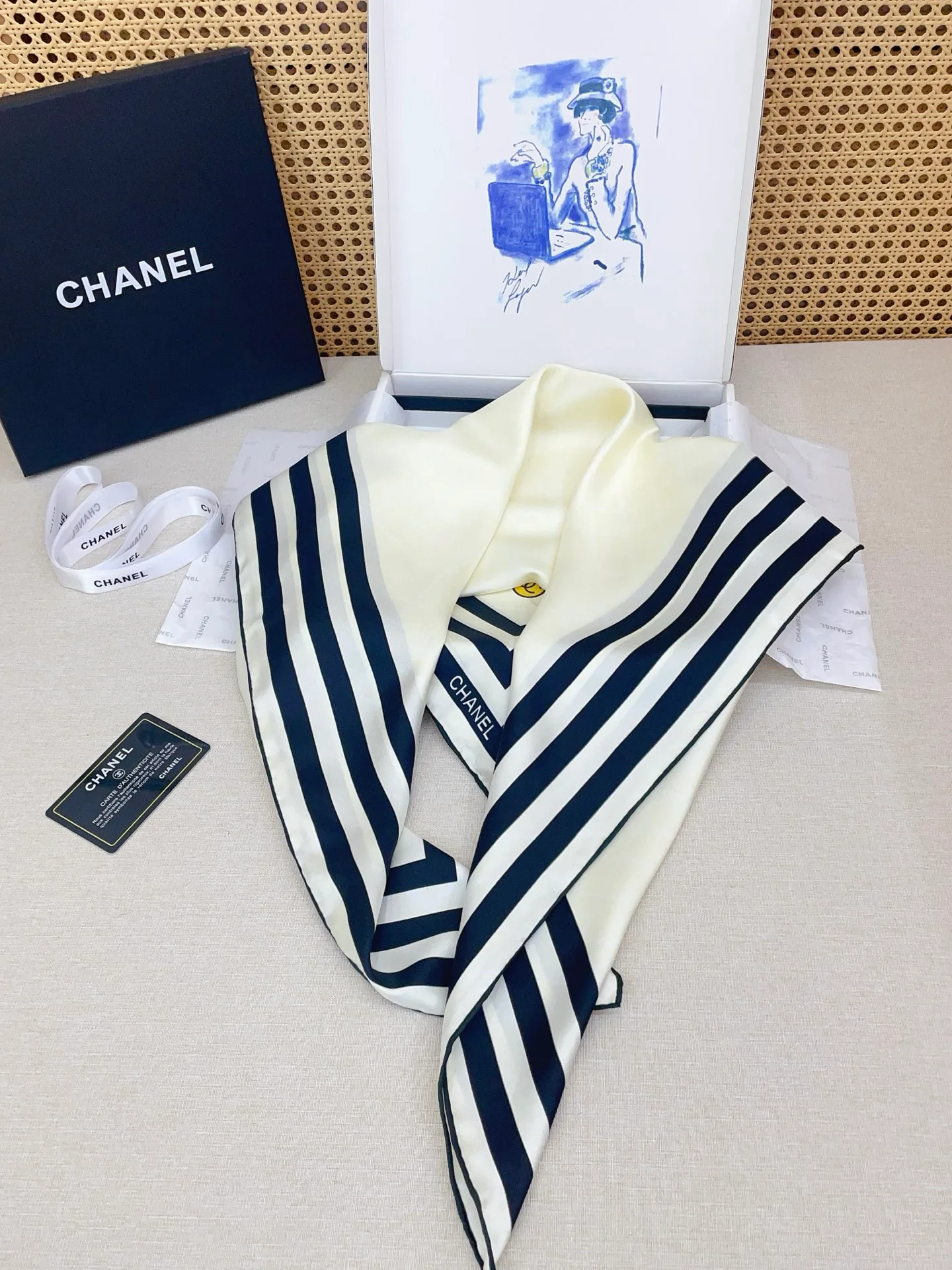 Платки Chanel 13119697