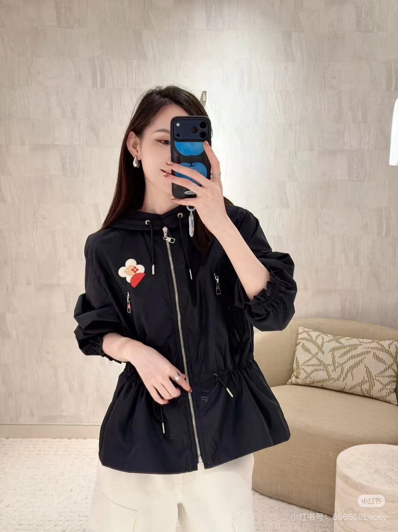Куртки И Пуховики Женские Louis Vuitton 9804419