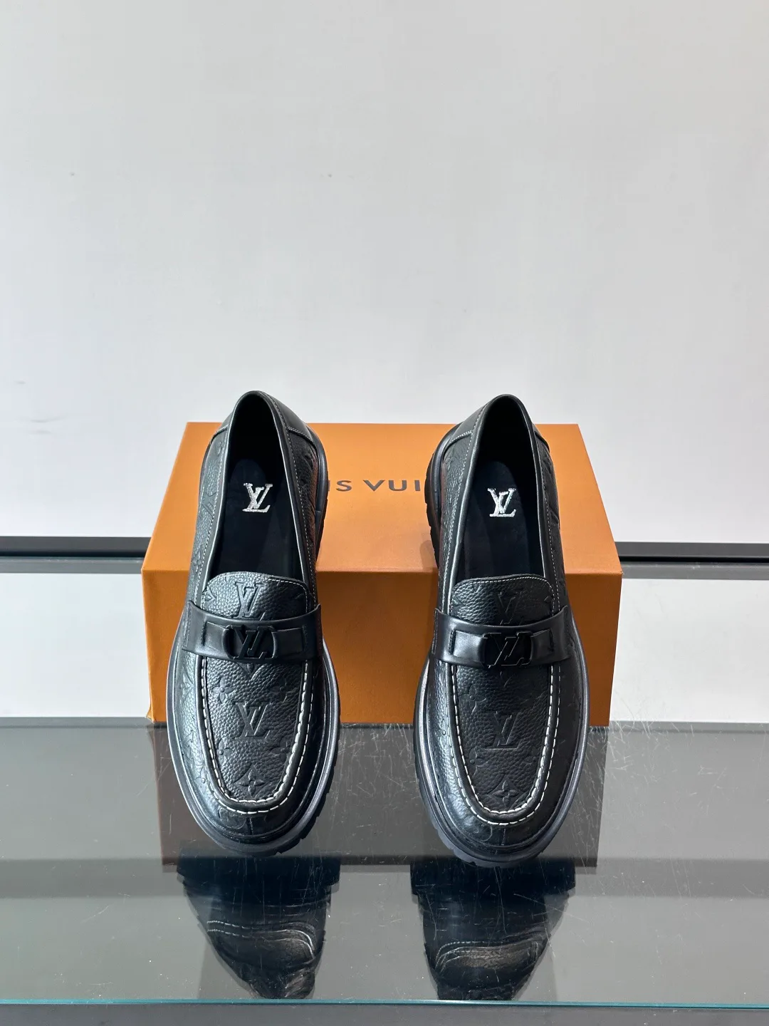 Лоферы И Туфли Мужские Louis Vuitton 17646078