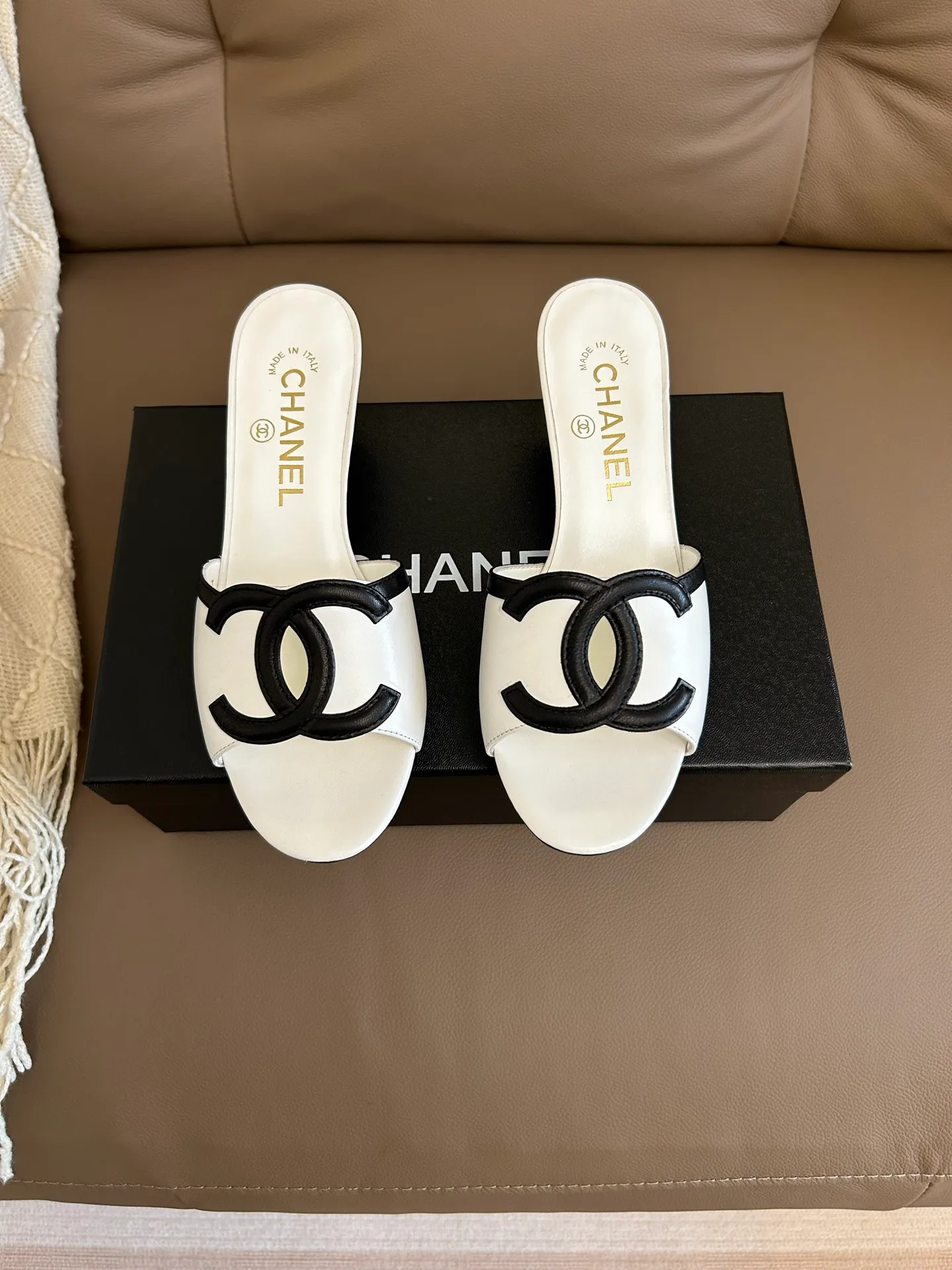 Туфли Женские Chanel 13108938