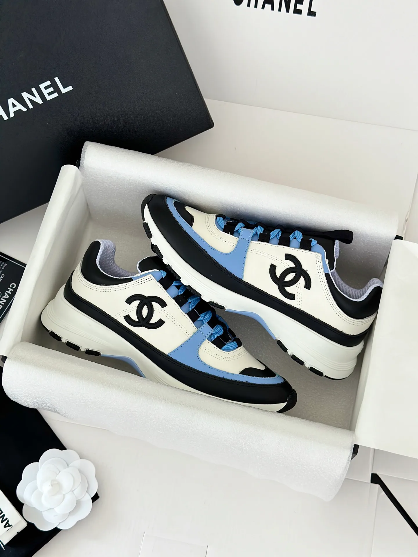 Кроссовки Женские Chanel 18764953