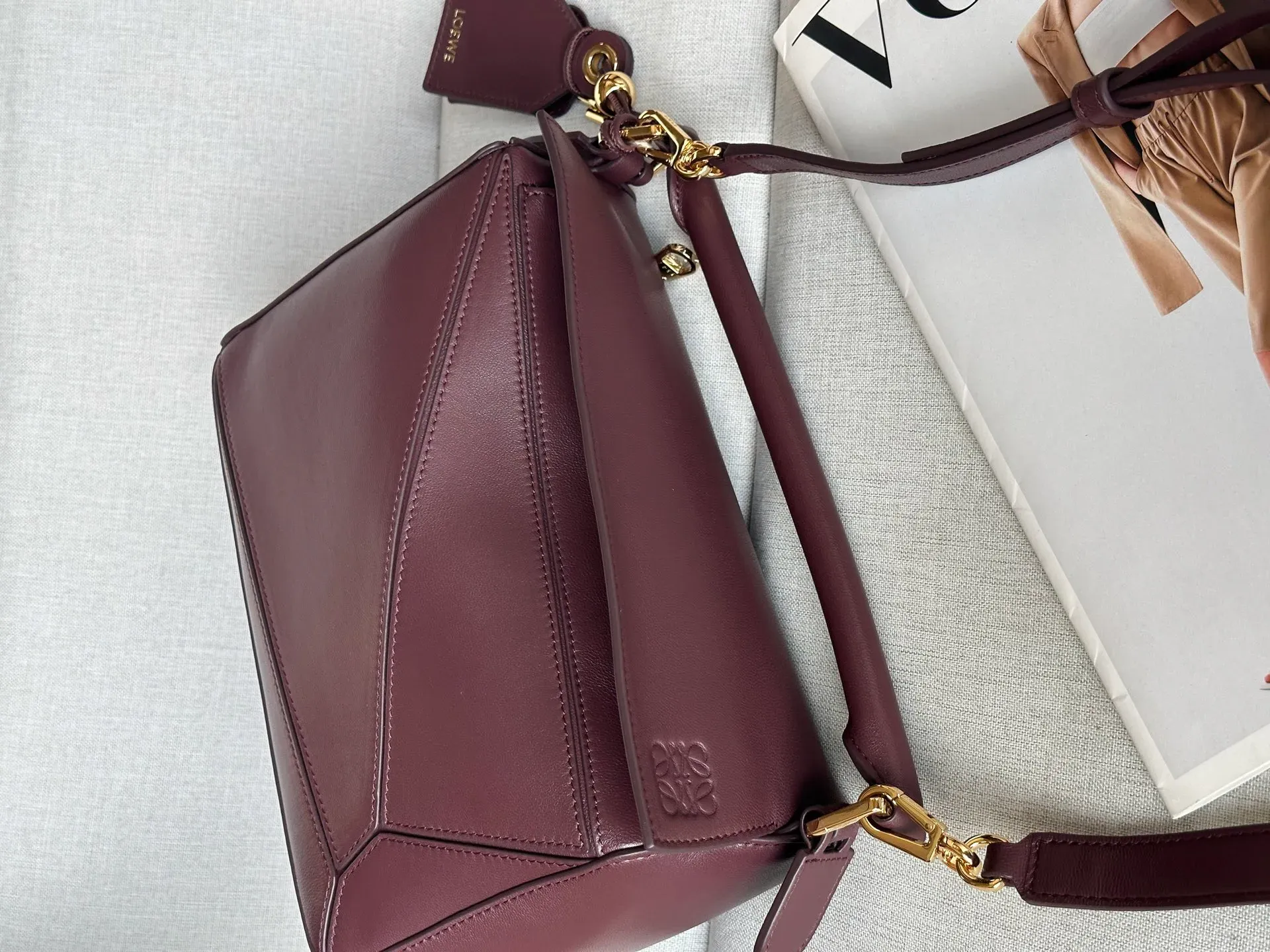 Классические Сумки Женские Loewe 1889652