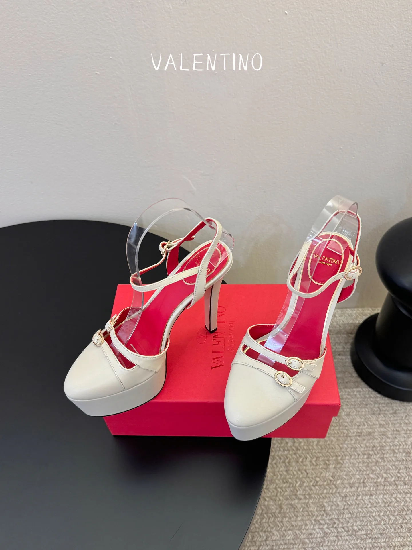 Босоножки Женские Valentino 11633136