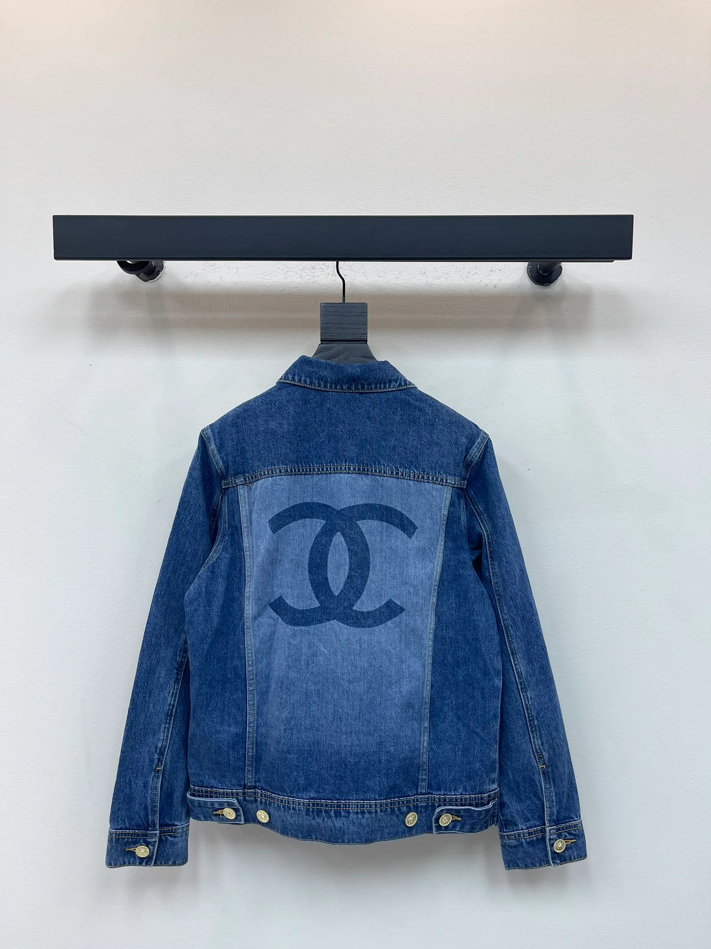 Куртки И Пуховики Женские Chanel 103417