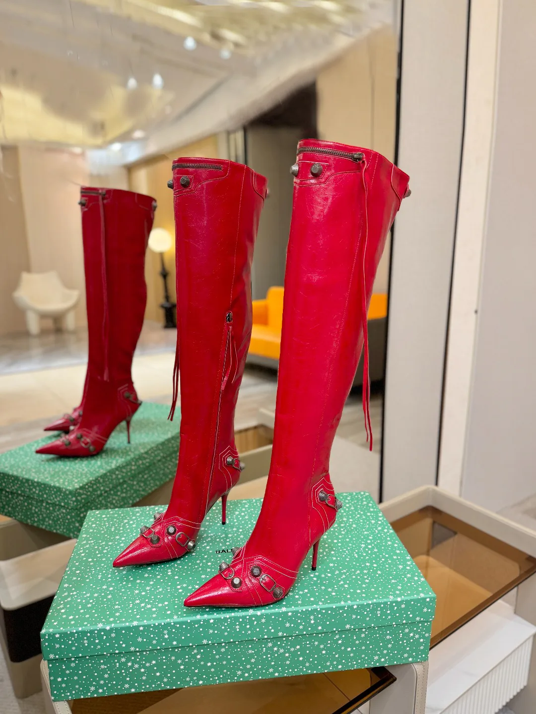 Сапоги Женские Balenciaga 18521350