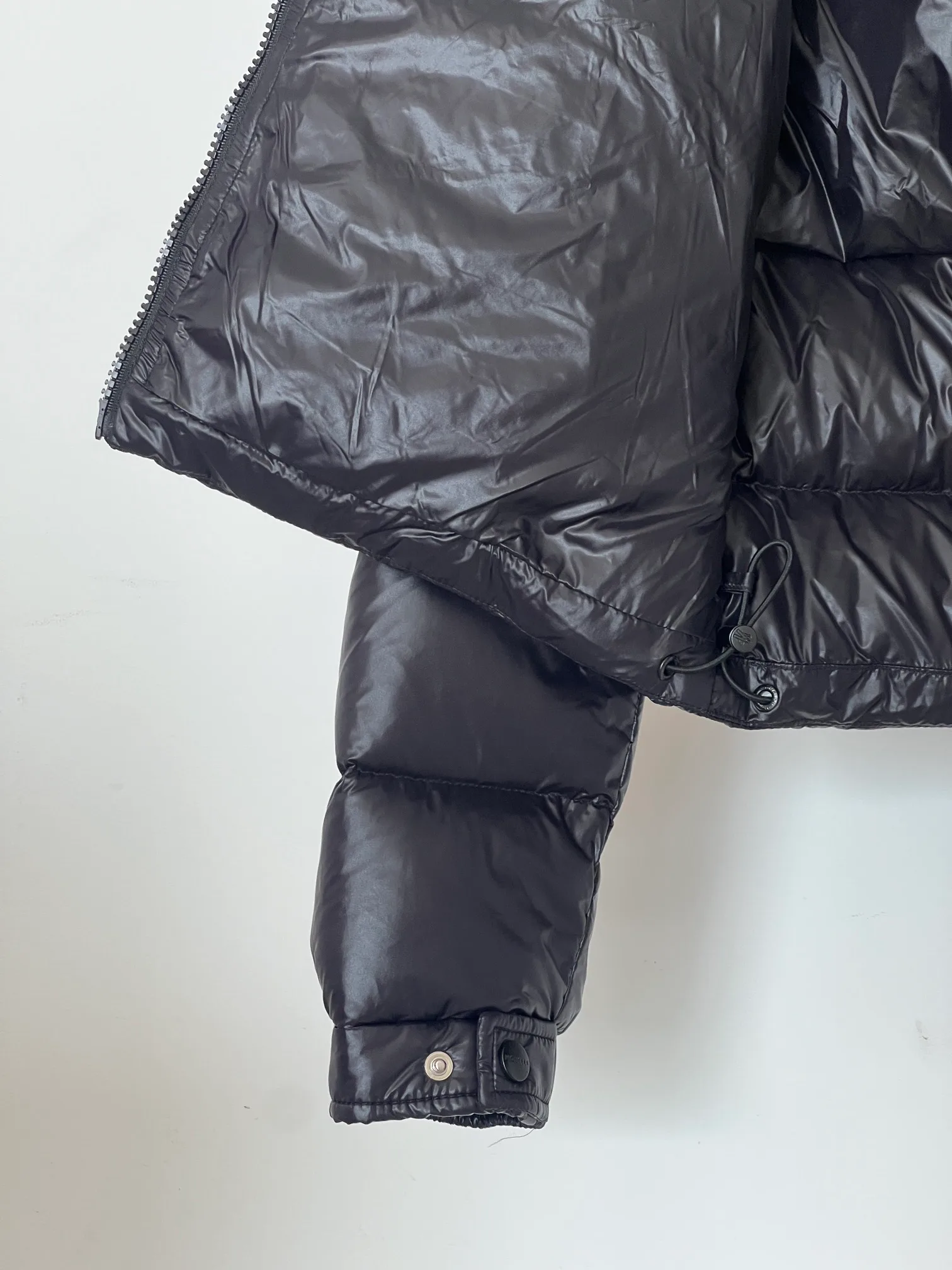 Куртки И Пуховики Женские Moncler 18416130