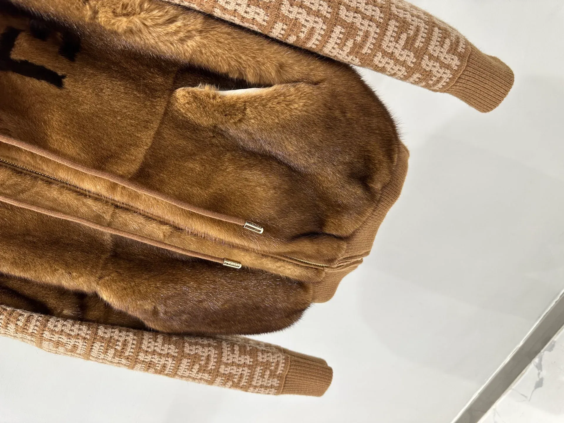 Куртки И Пуховики Женские Fendi 785679