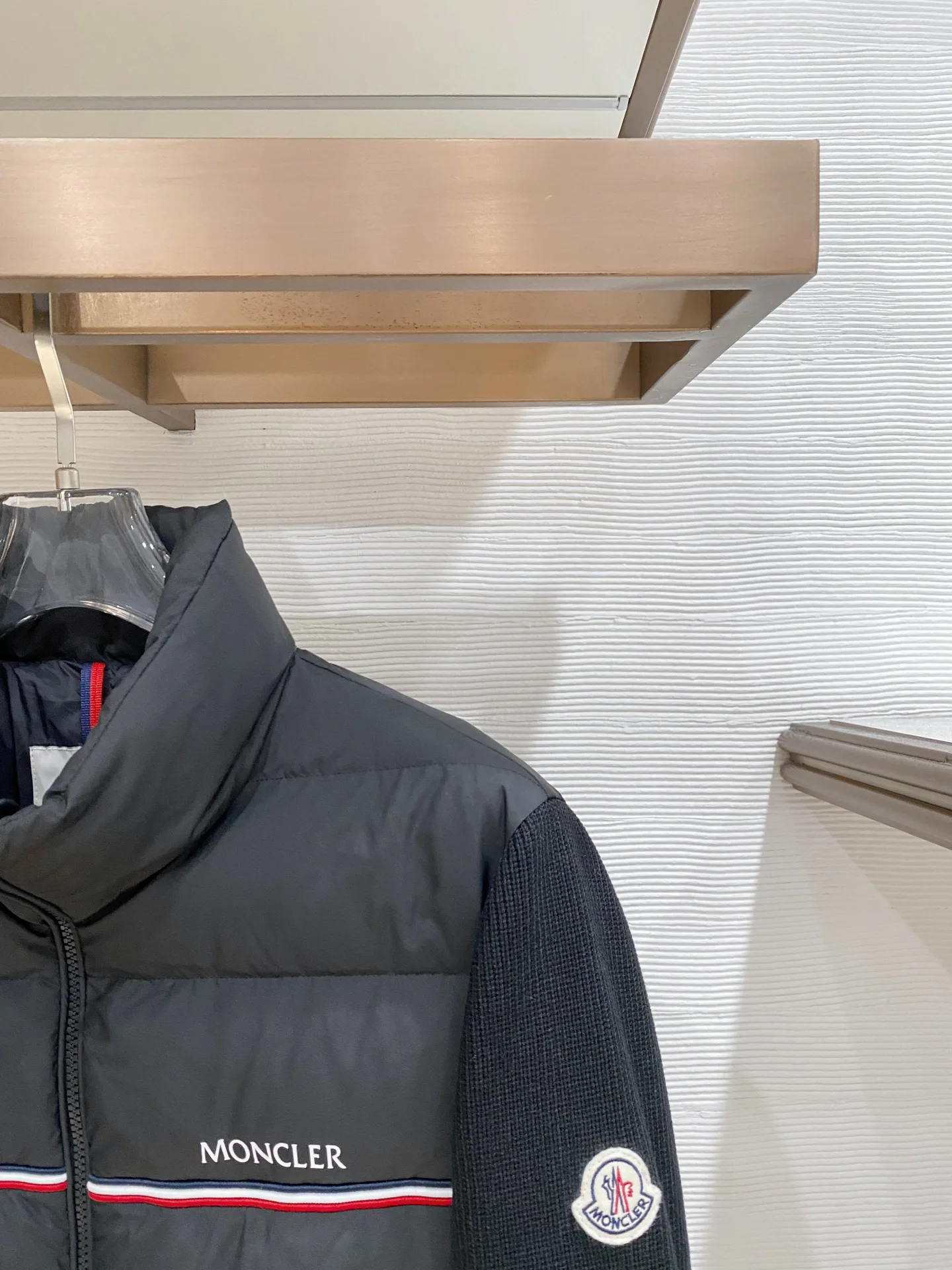 Куртки И Пуховики Мужские Moncler 17941240
