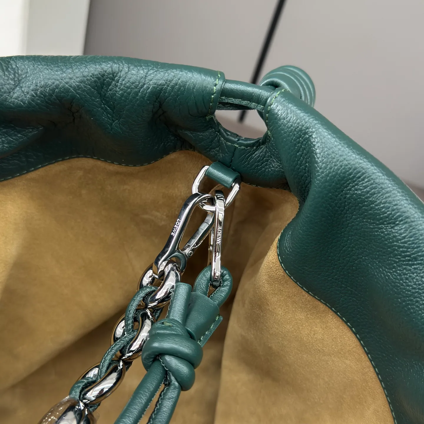 Классические Сумки Женские Loewe 11699880