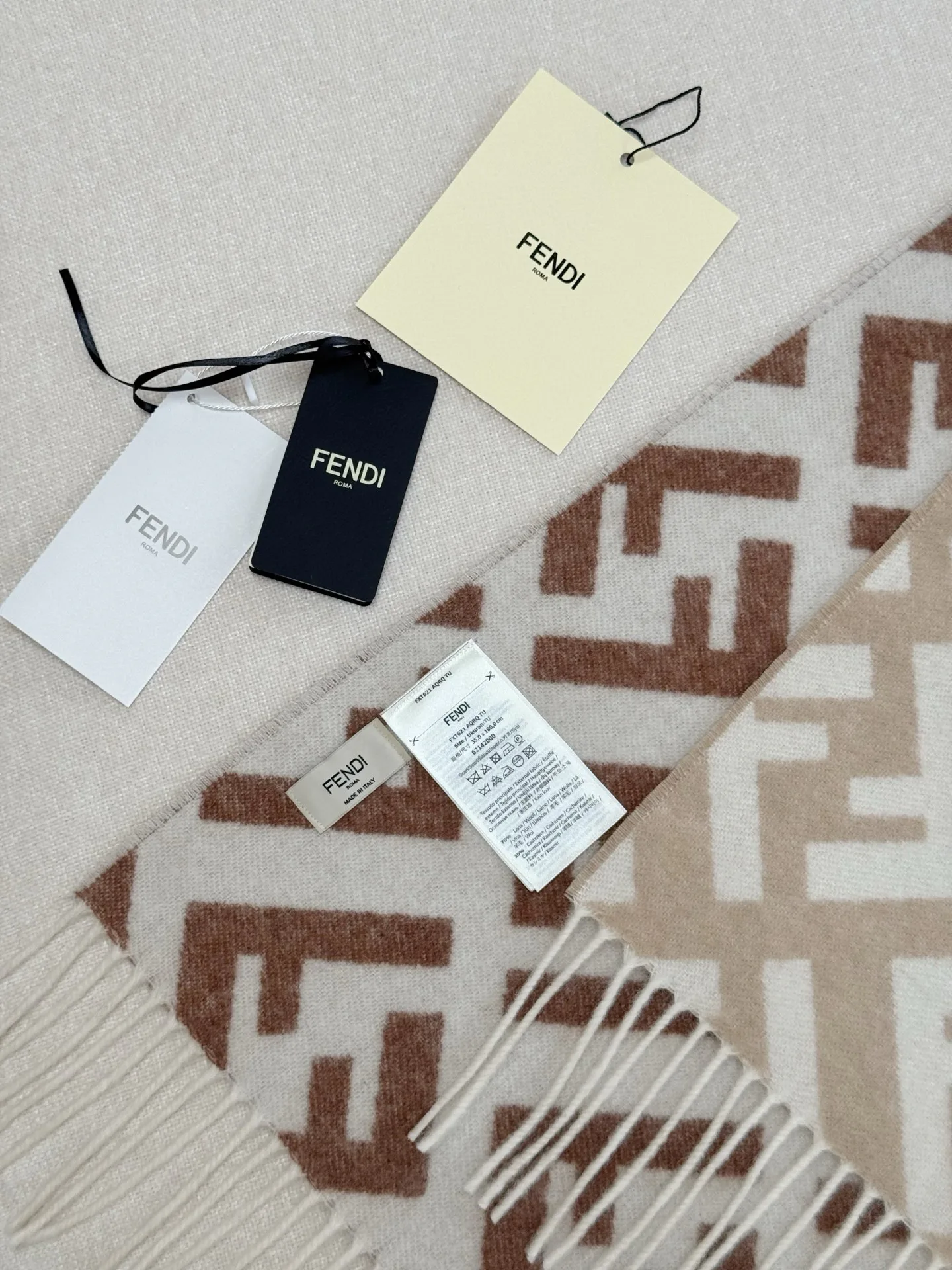 Шарфы Fendi 848613