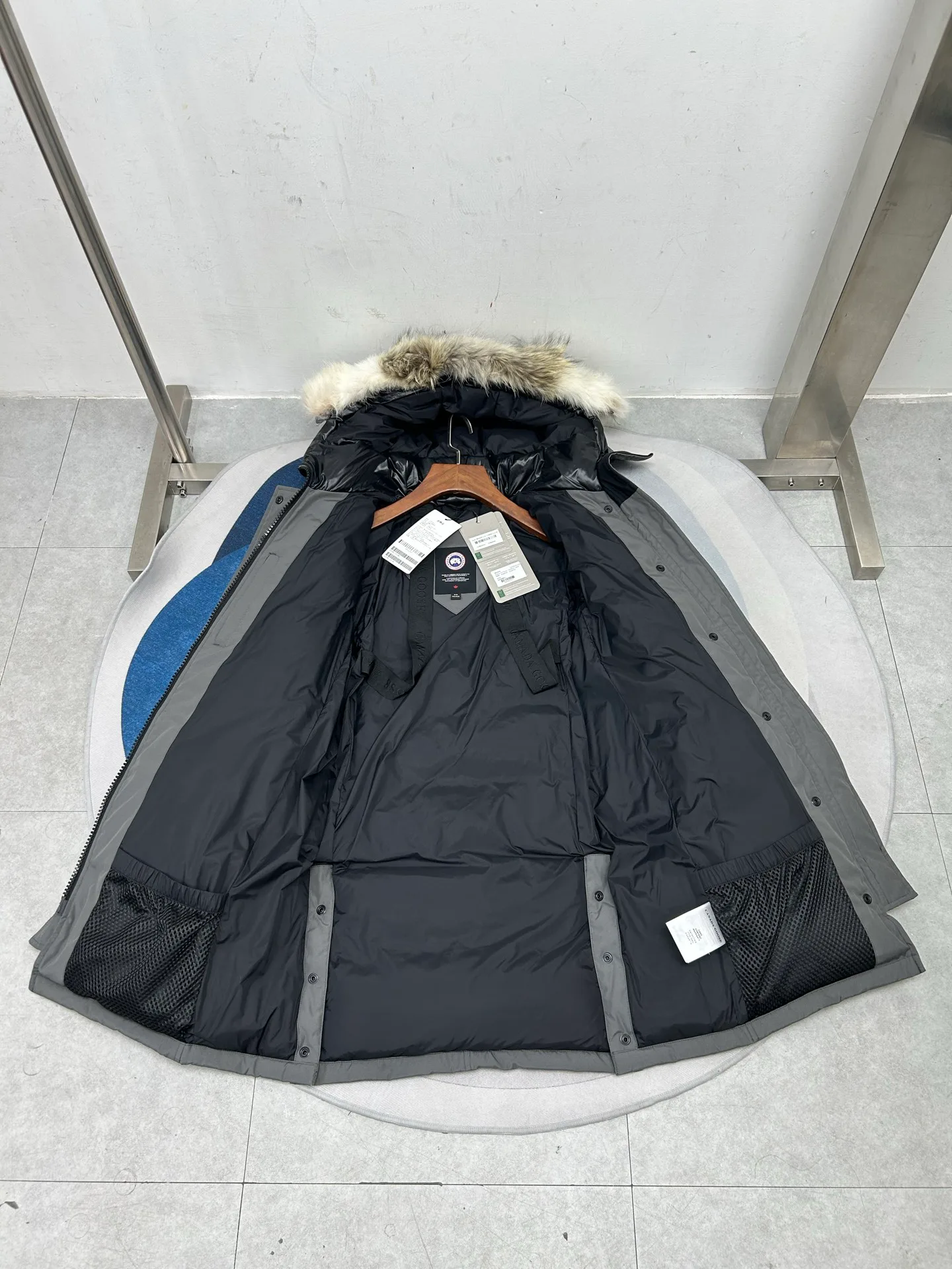 Куртки И Пуховики Женские Canada Goose 18188608