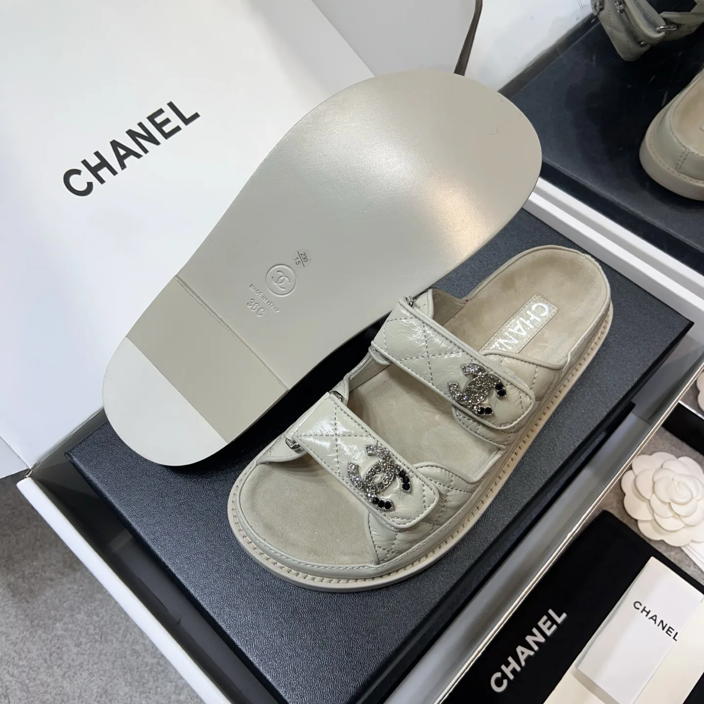 Шлепанцы Женские Chanel 23271