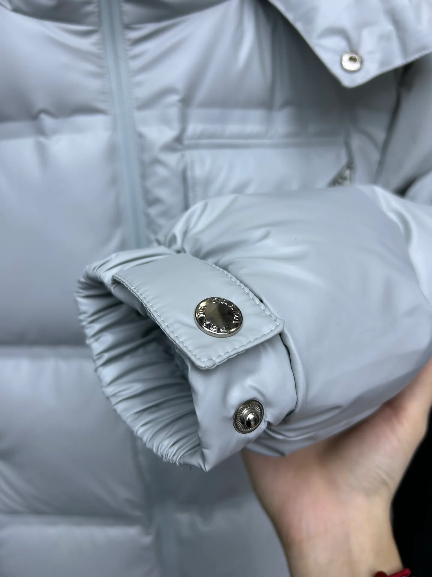 Куртки И Пуховики Женские Prada 17932054