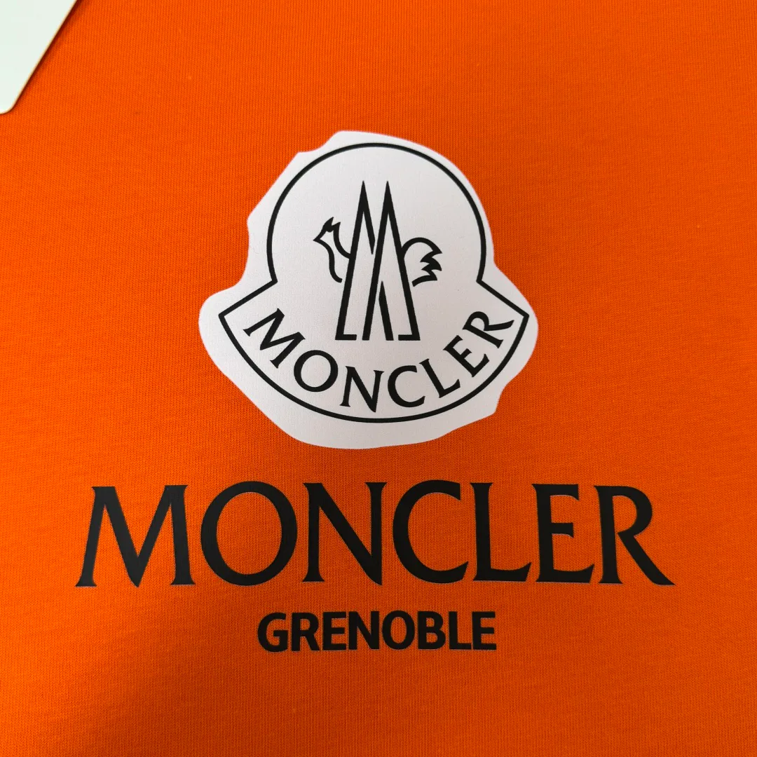 Футболки Женские Moncler 10292184