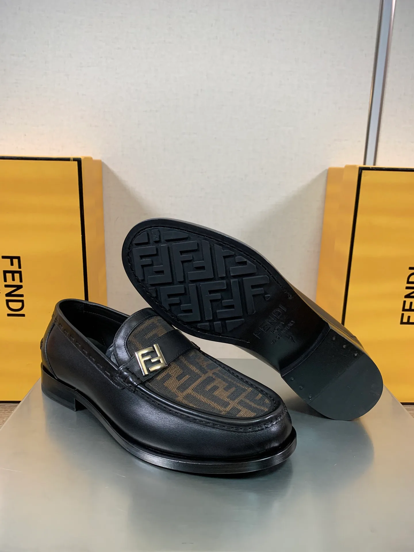 Лоферы И Туфли Мужские Fendi 1265686