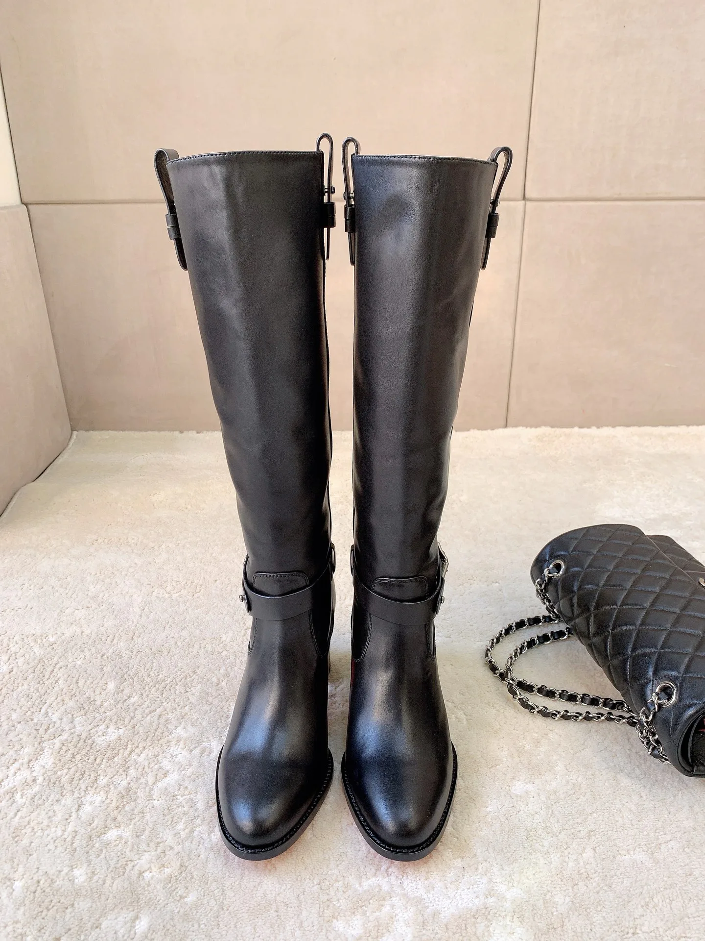 Сапоги Женские Christian Louboutin 17962788