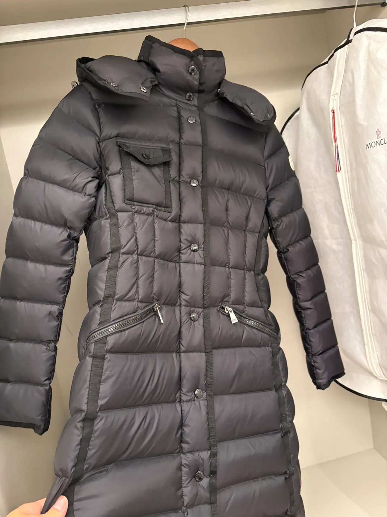 Куртки И Пуховики Женские Moncler 18198734