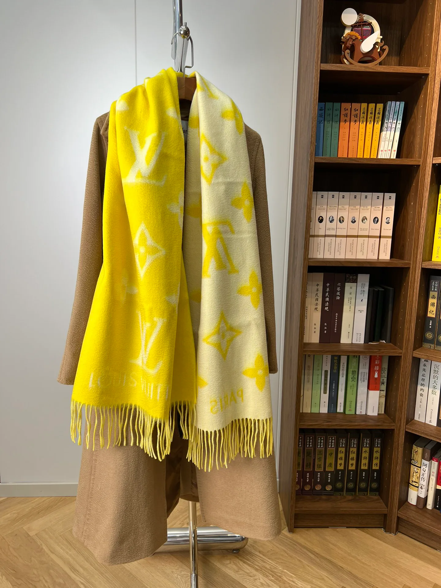 Шарфы Louis Vuitton 115109