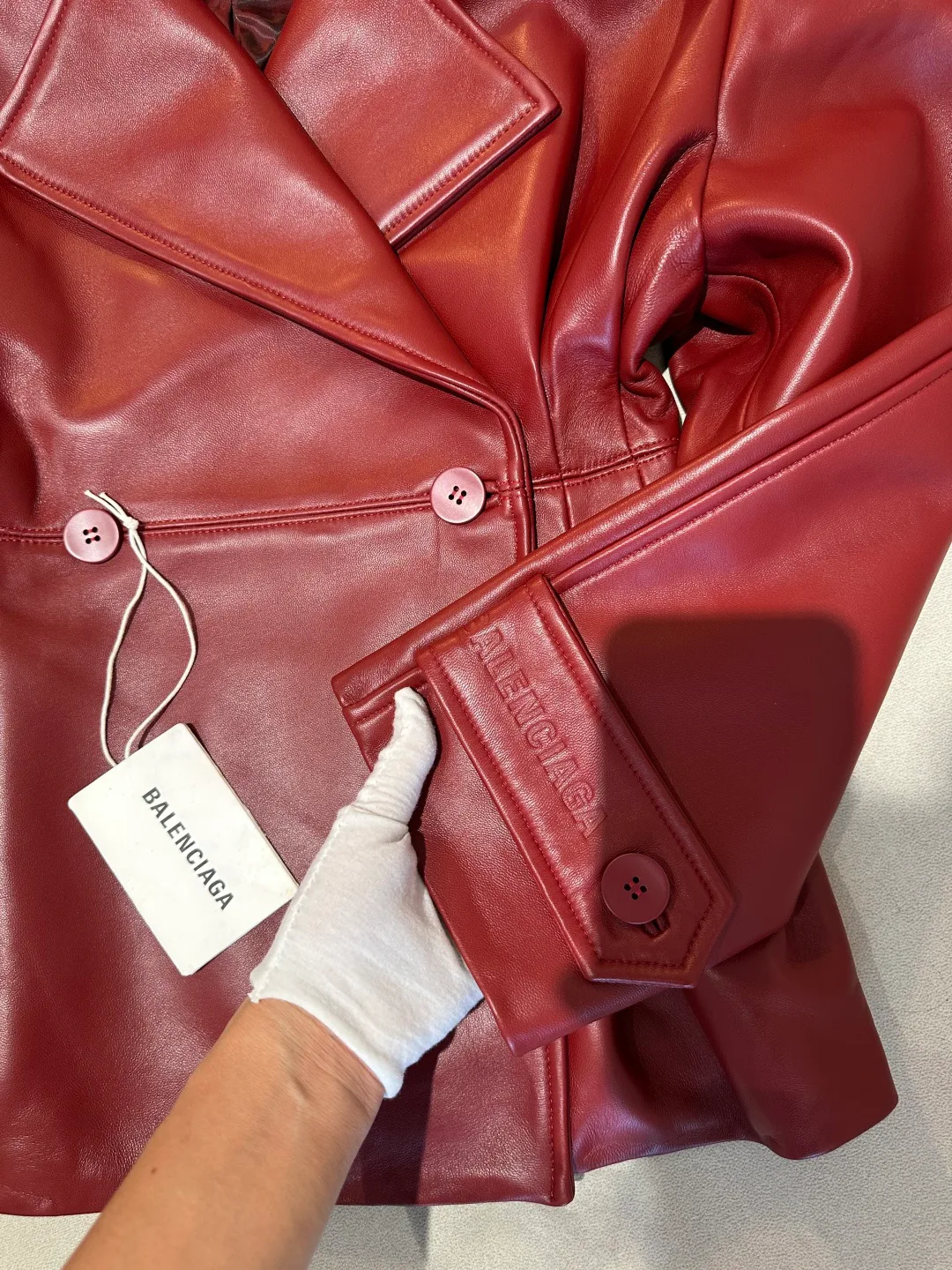 Кожаные Куртки И Дублёнки Женские Balenciaga 18515828