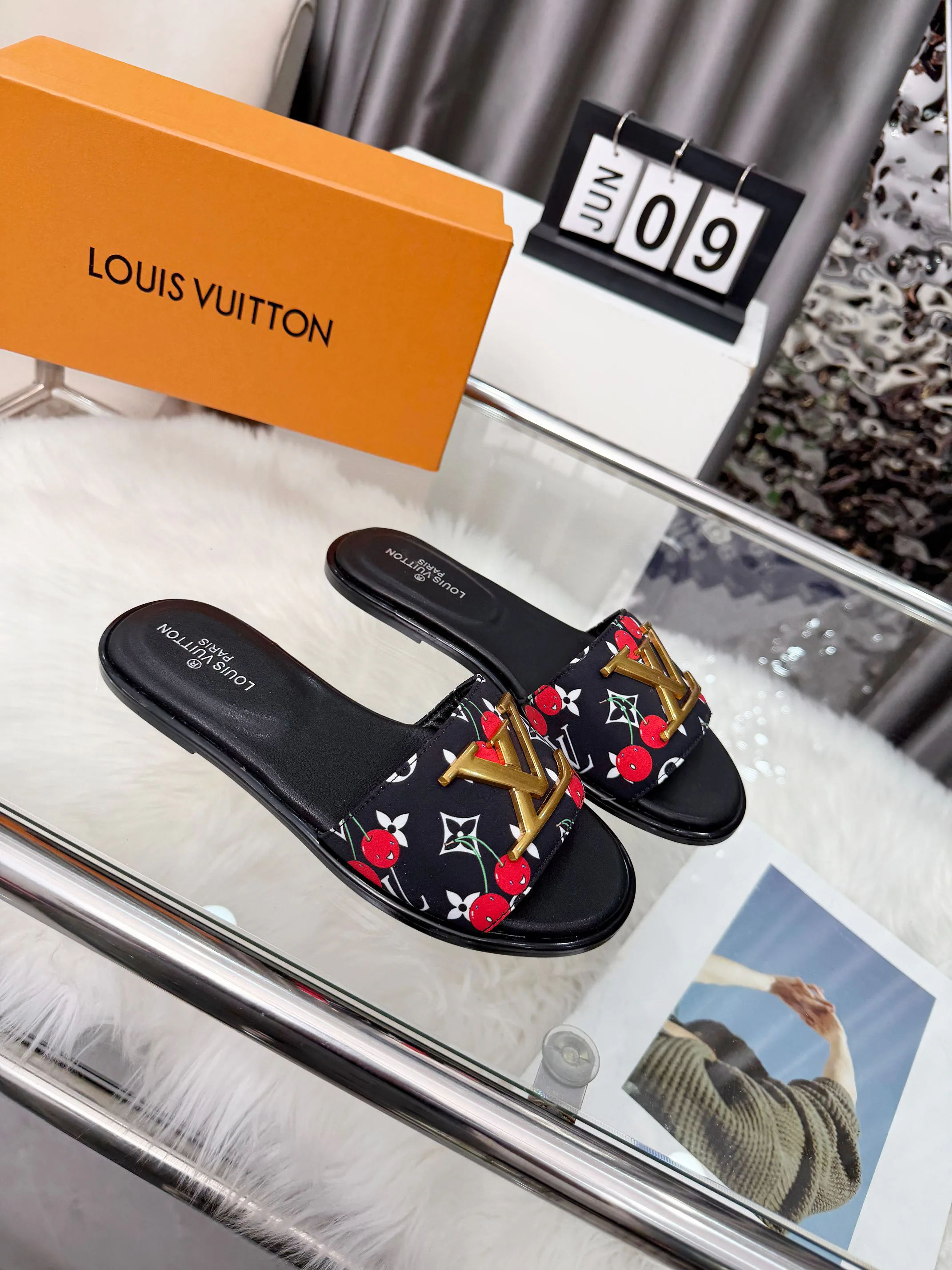 Туфли Женские Louis Vuitton 11633036