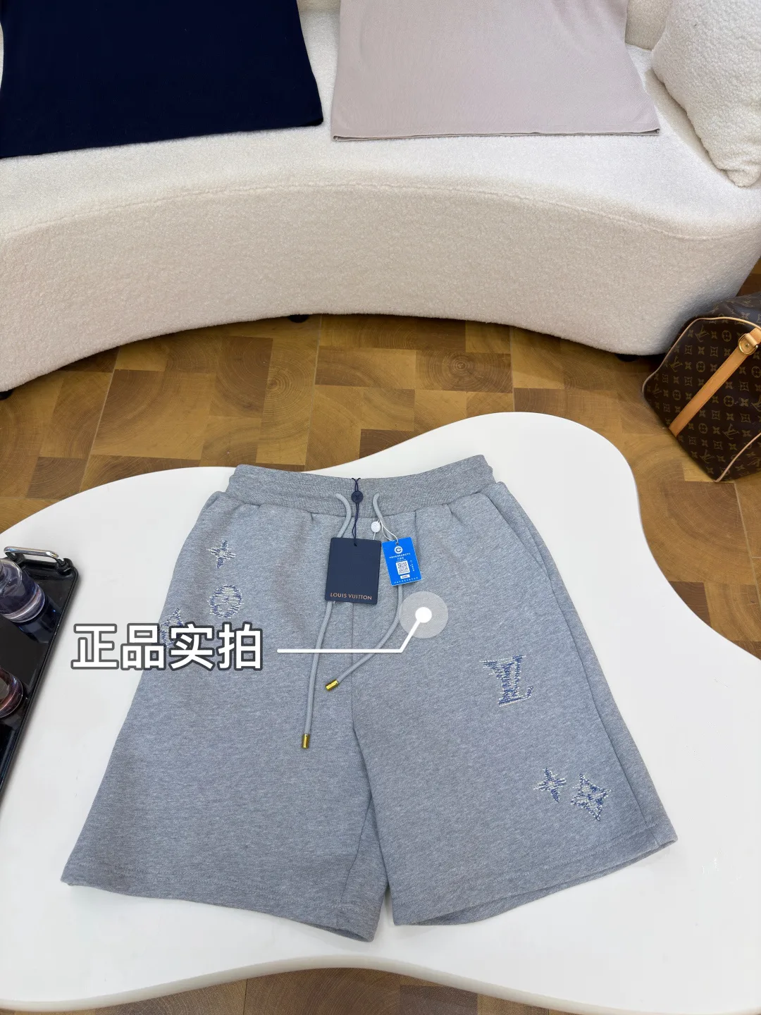 Шорты Мужские Louis Vuitton 17572027