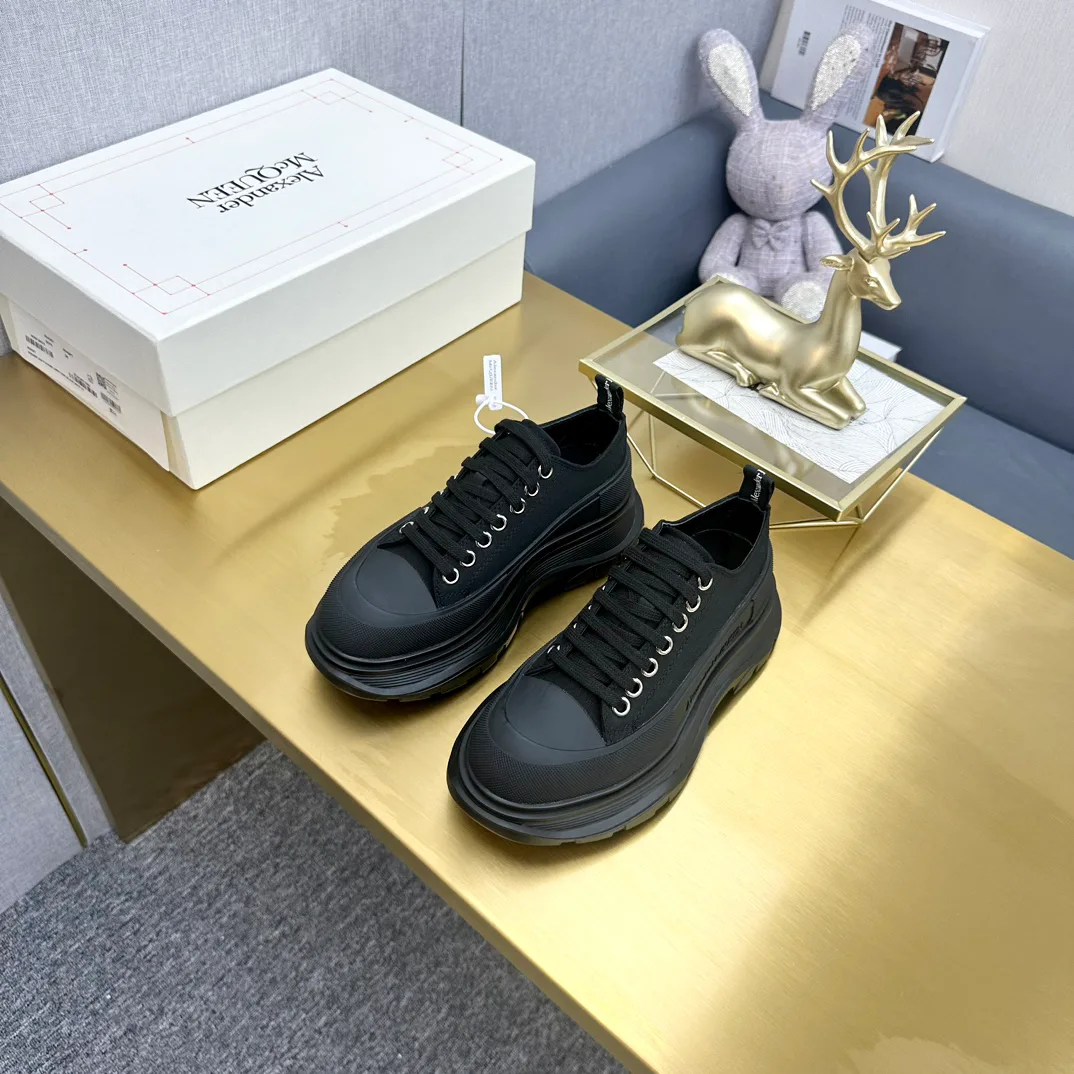 Кроссовки Женские Alexander Mcqueen 18397469