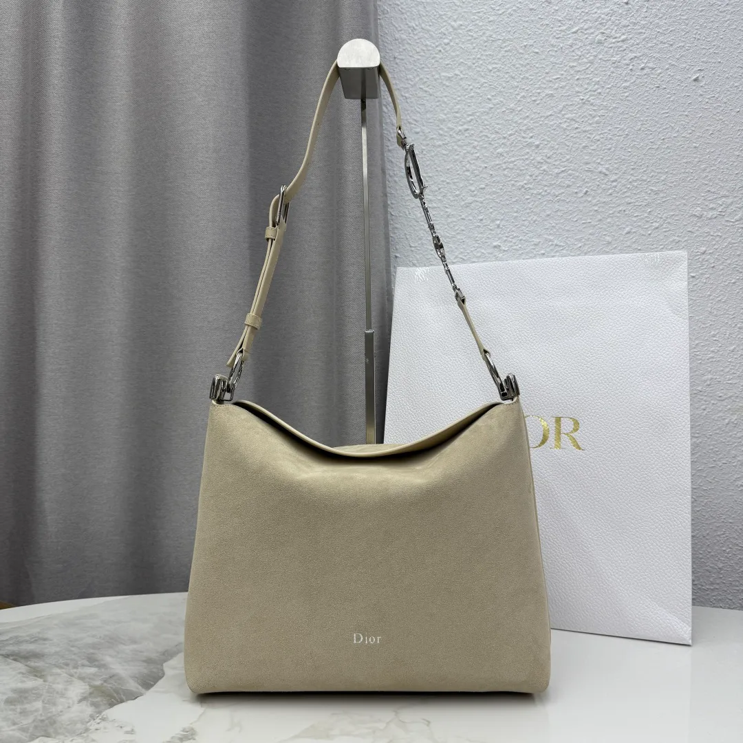 Классические Сумки Женские Christian Dior 11905750
