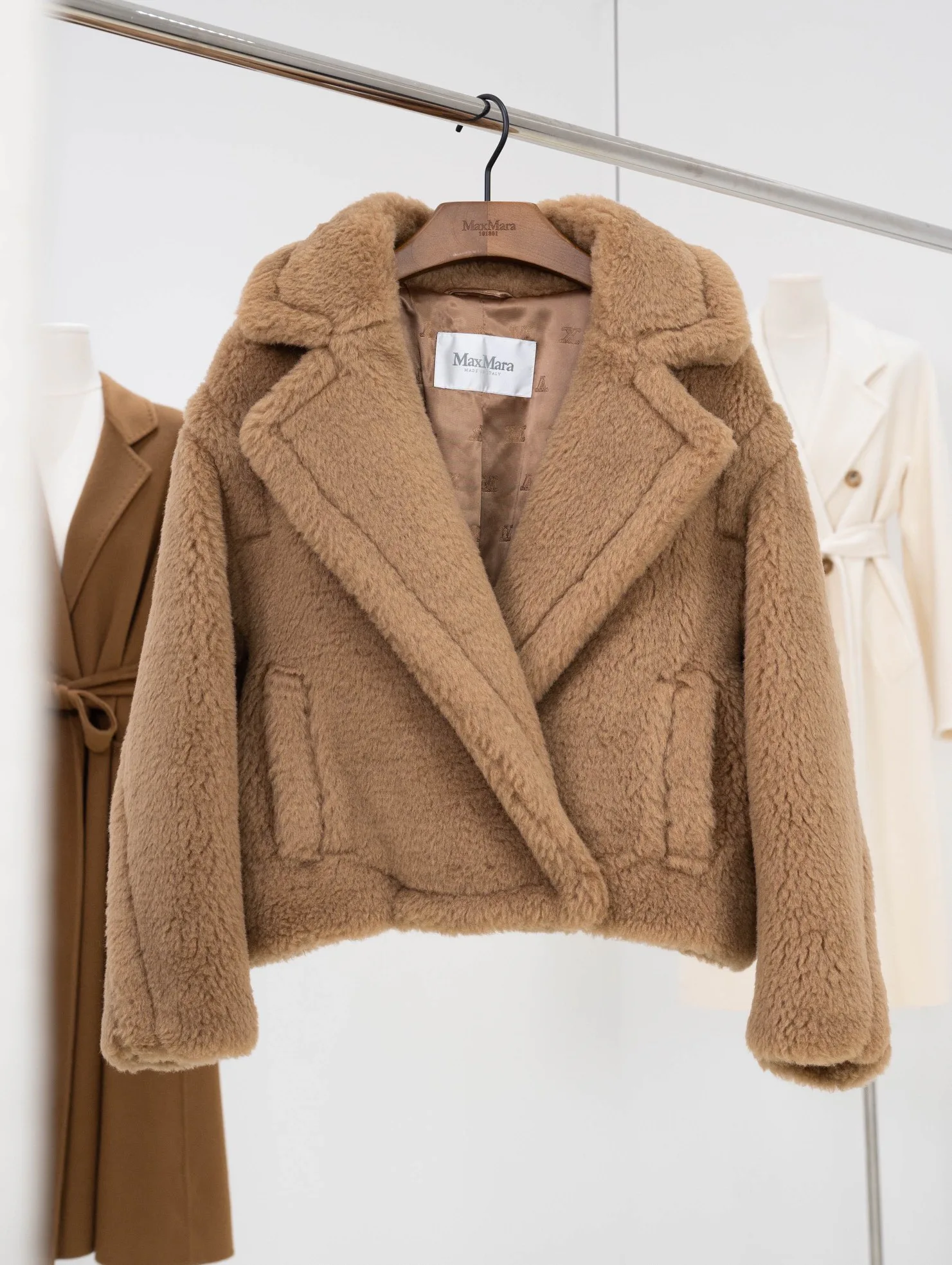 Куртки И Пуховики Женские Louis Vuitton 1151966