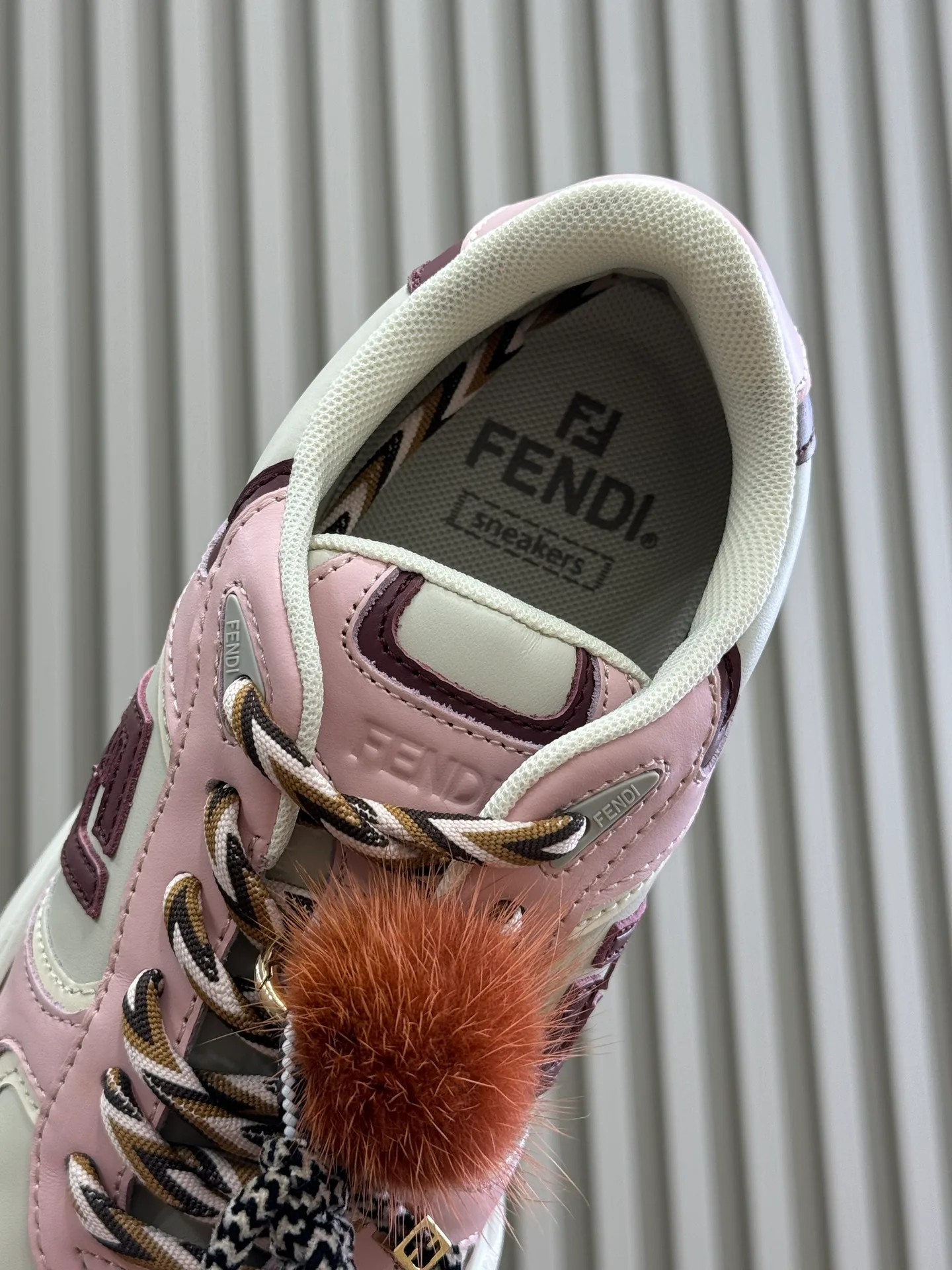 Кроссовки Женские Fendi 10636058