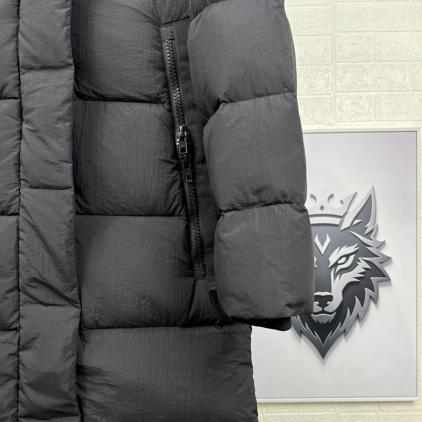Куртки И Пуховики Женские Canada Goose 18845608