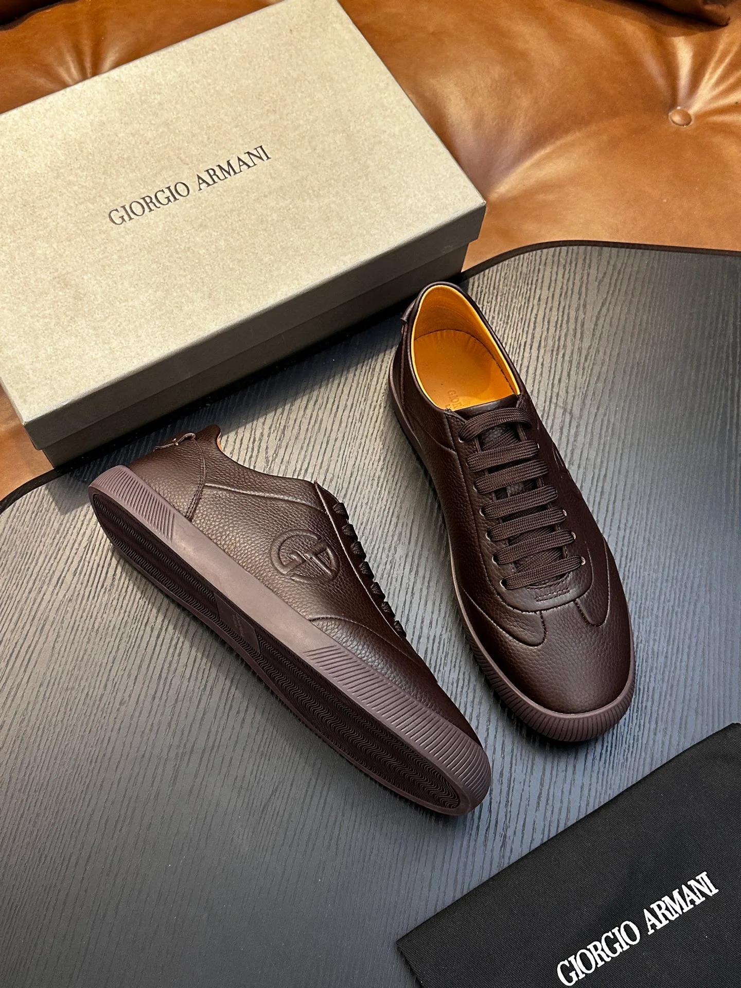 Кроссовки Мужские Armani 18118644