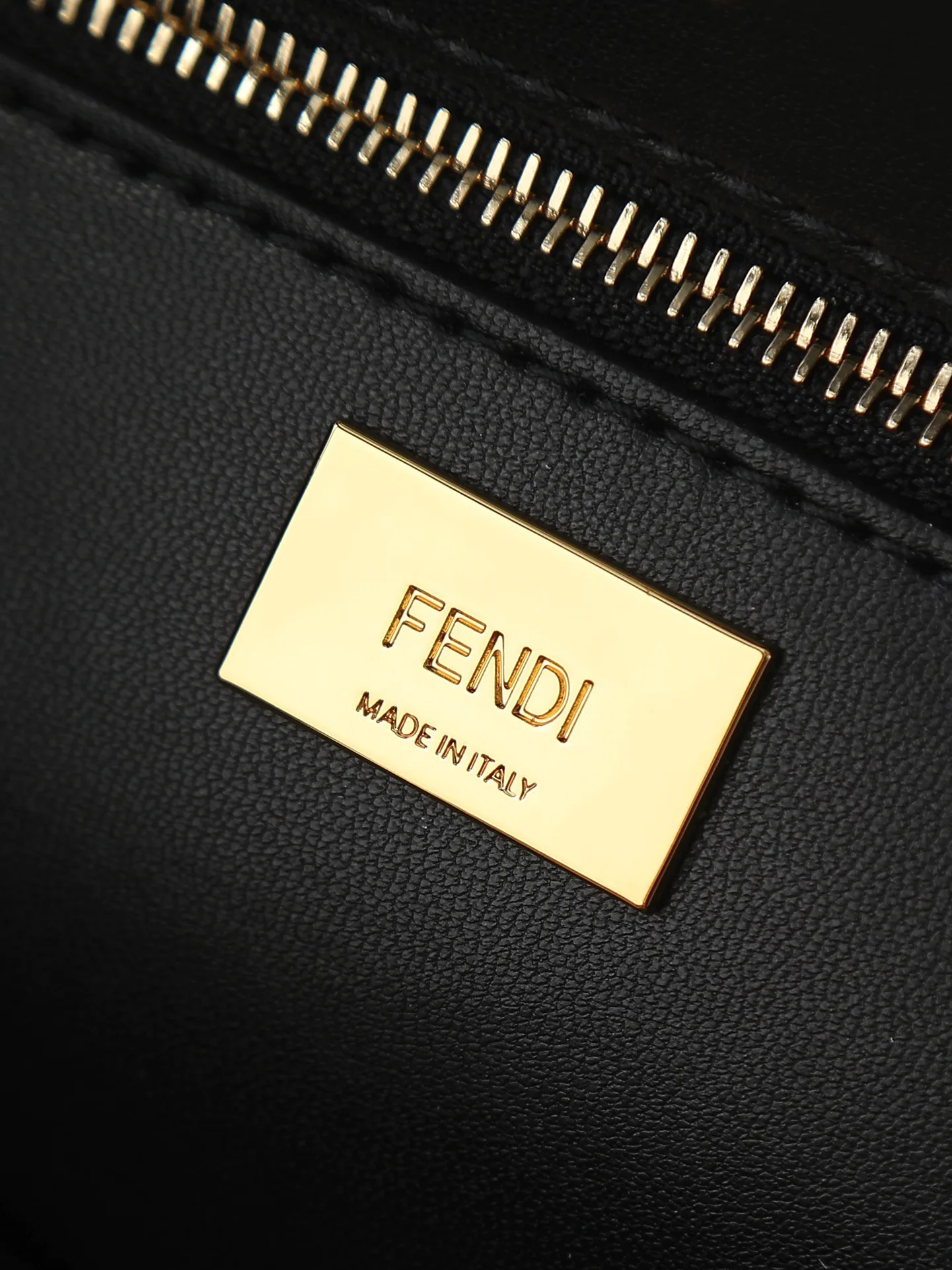 Классические Сумки Женские Fendi 10644811