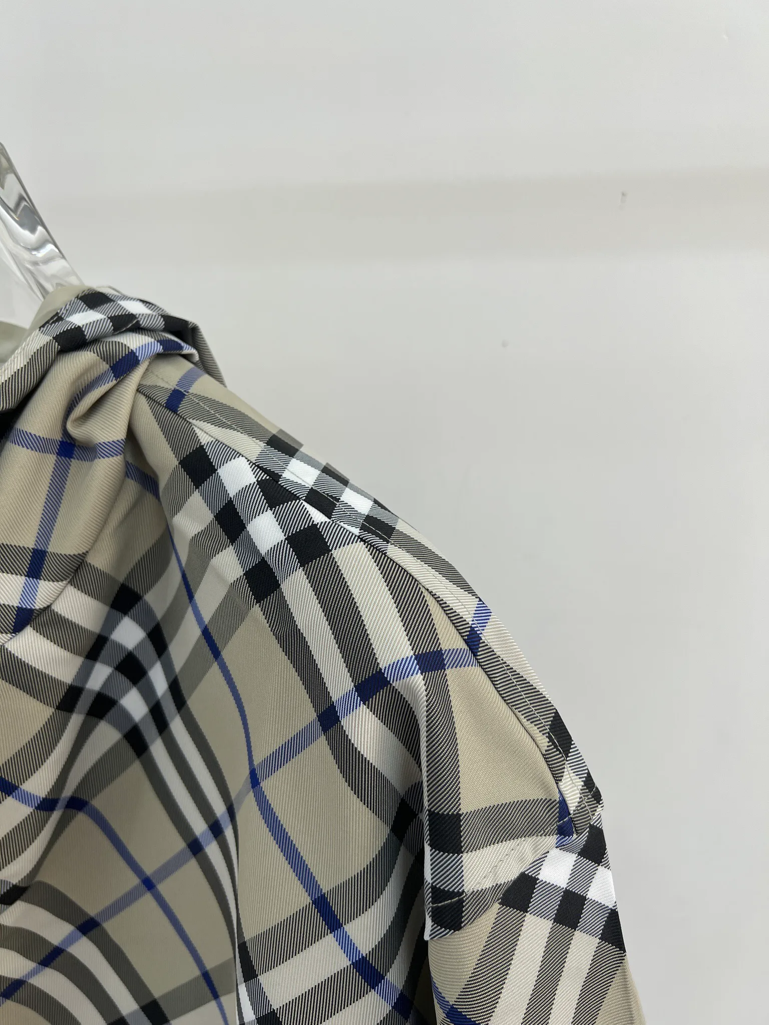 Куртки И Пуховики Женские Burberry 18415772