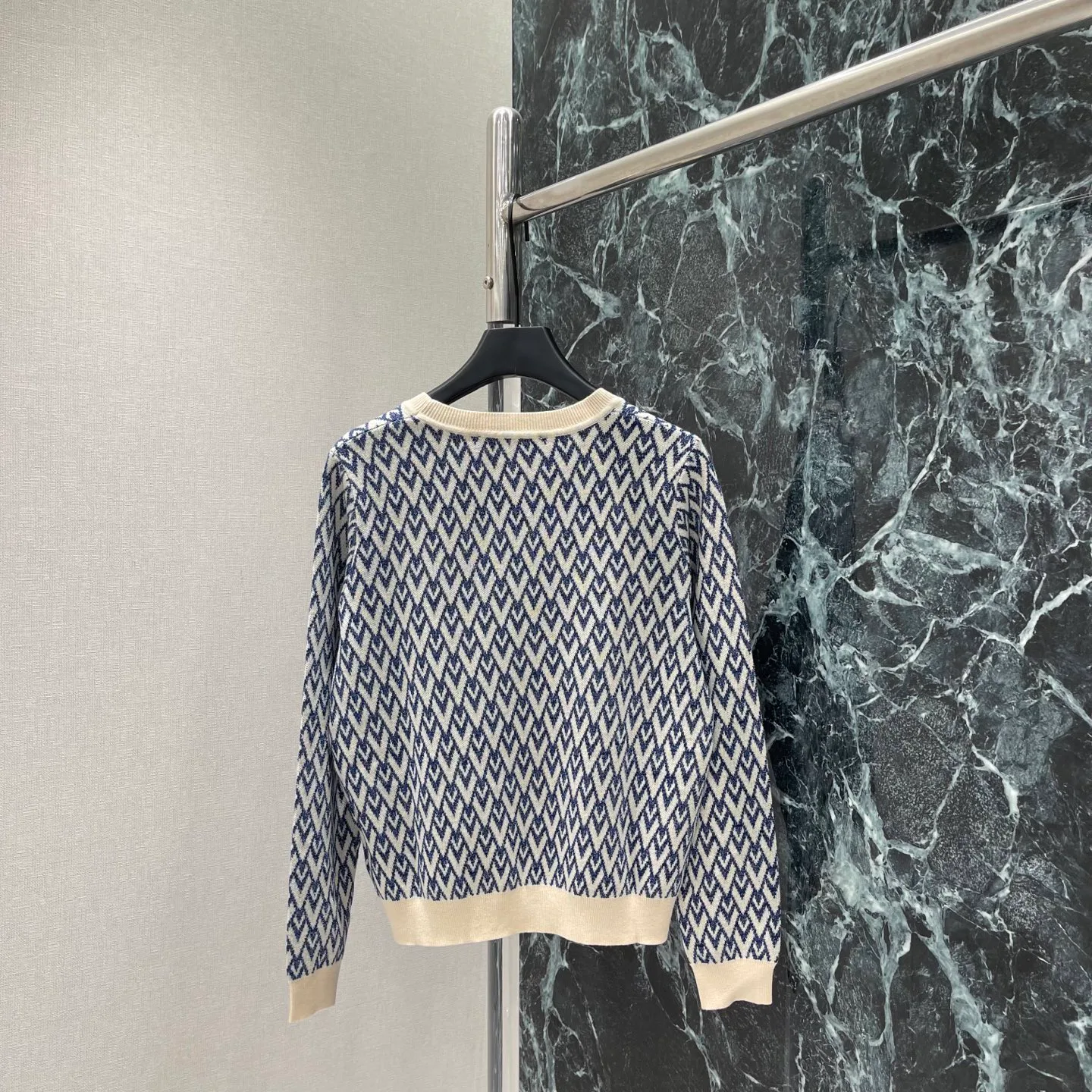 Джемперы И Свитеры Женские Valentino 18308234