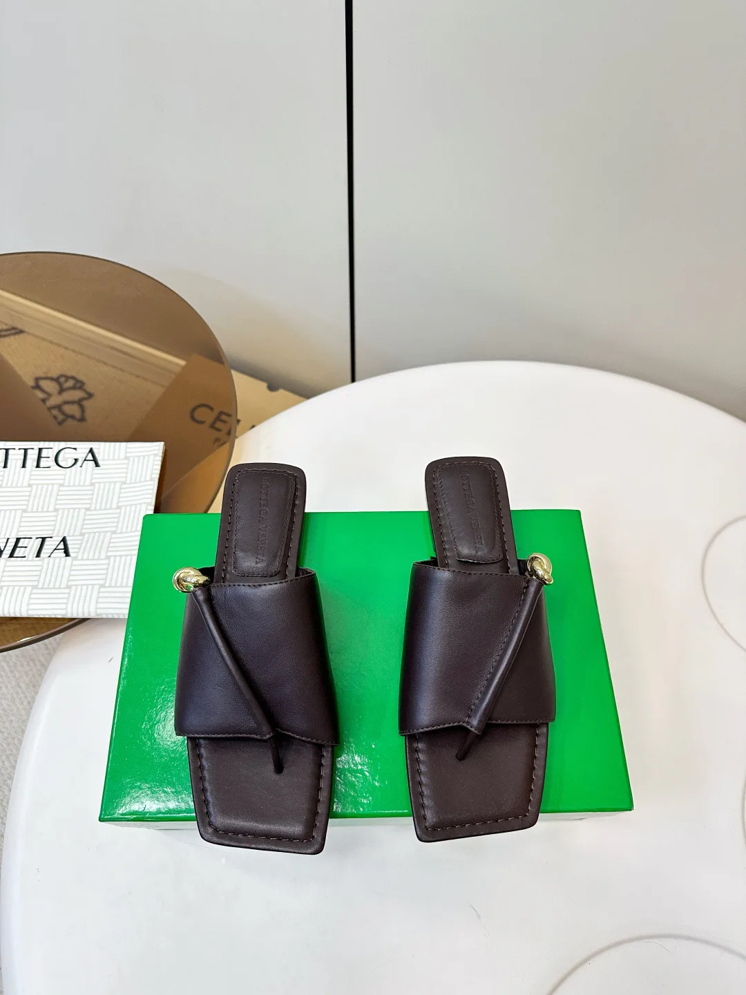 Шлепанцы Женские Bottega Veneta 490699