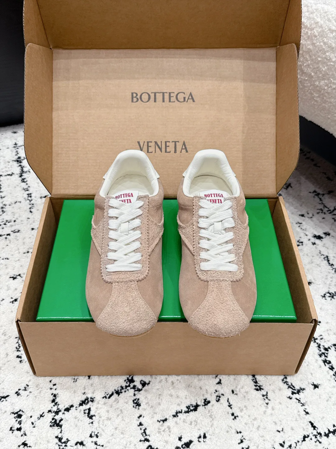 Кроссовки Женские Bottega Veneta 18125097