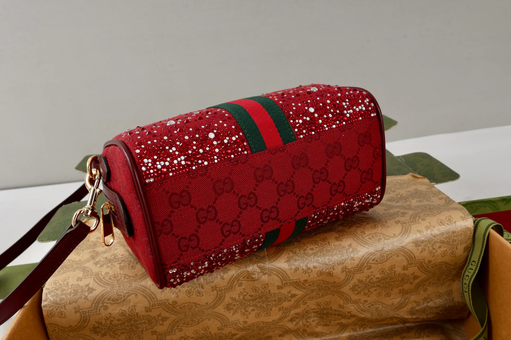 Классические Сумки Женские Gucci 18065275