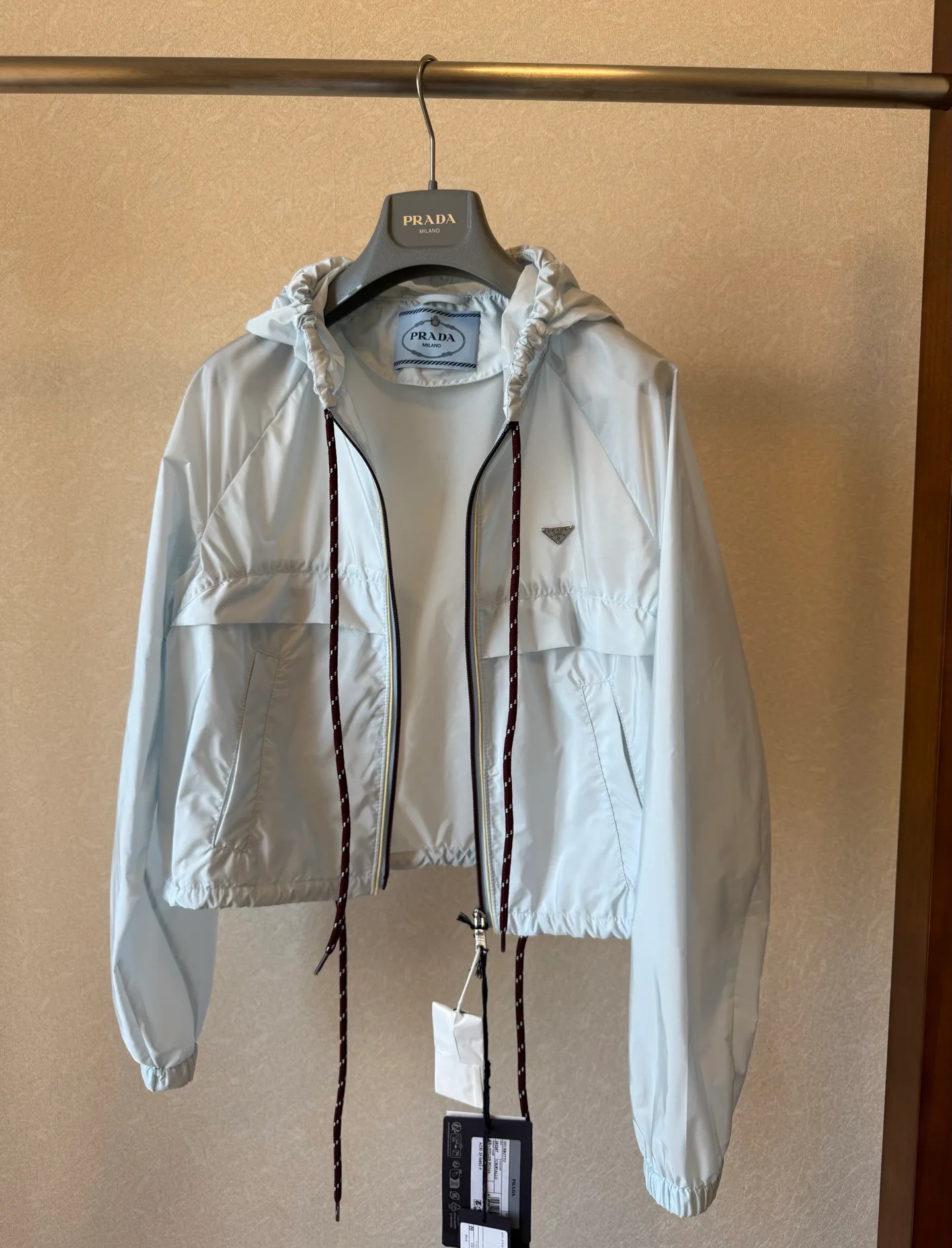 Куртки И Пуховики Женские Prada 13334035