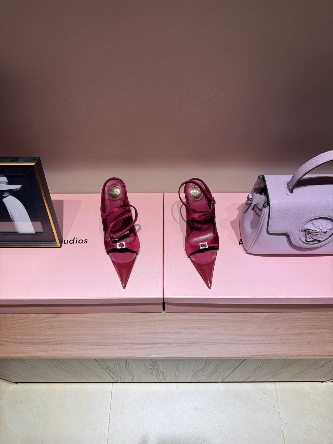 Босоножки Женские Saint Laurent 5737622