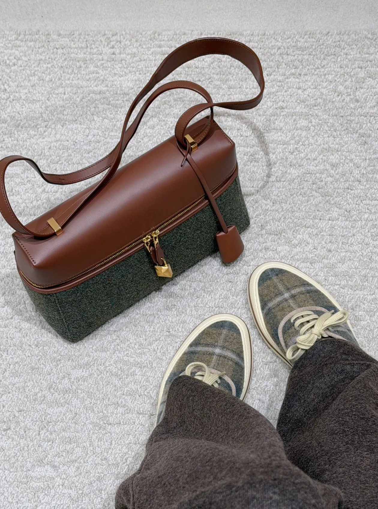 Кроссовки Женские Loro Piana 18723904