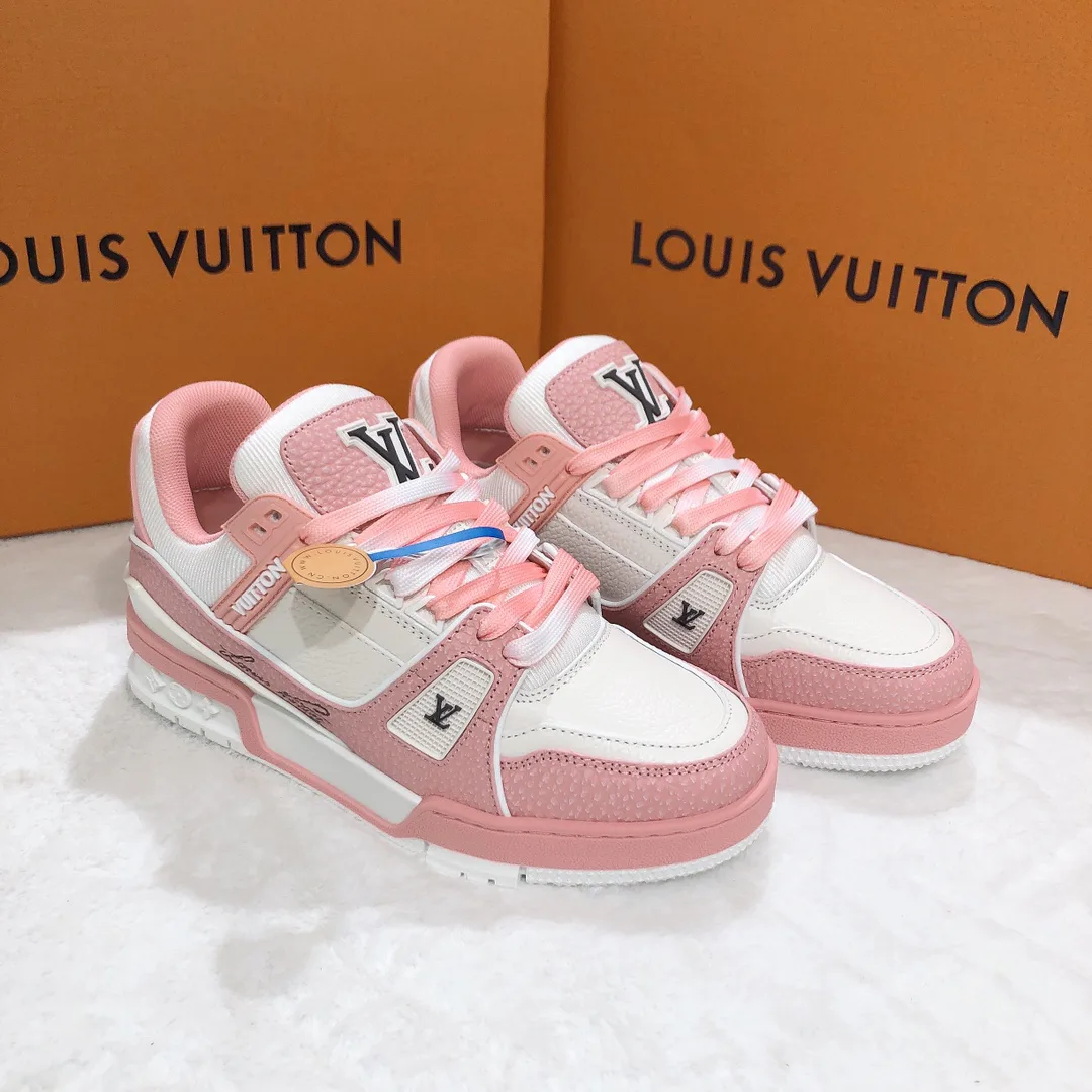 Кроссовки Женские Louis Vuitton 11707350