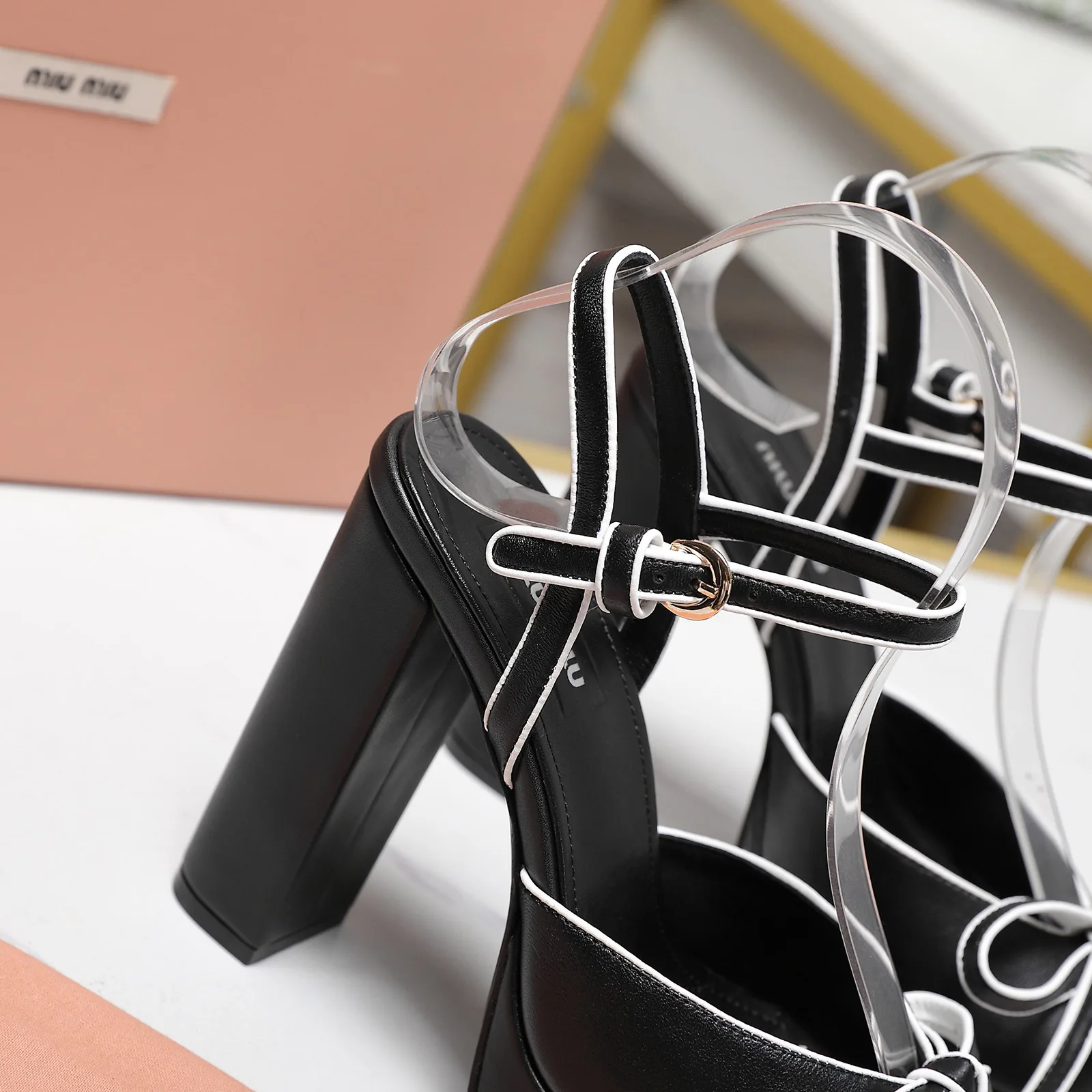 Босоножки Женские Miu Miu 11416336