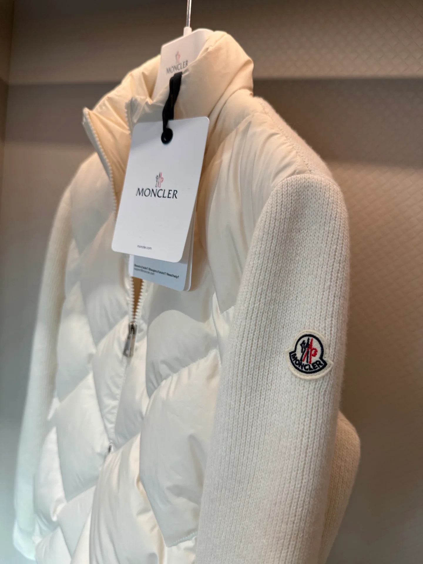 Куртки И Пуховики Женские Moncler 18692543