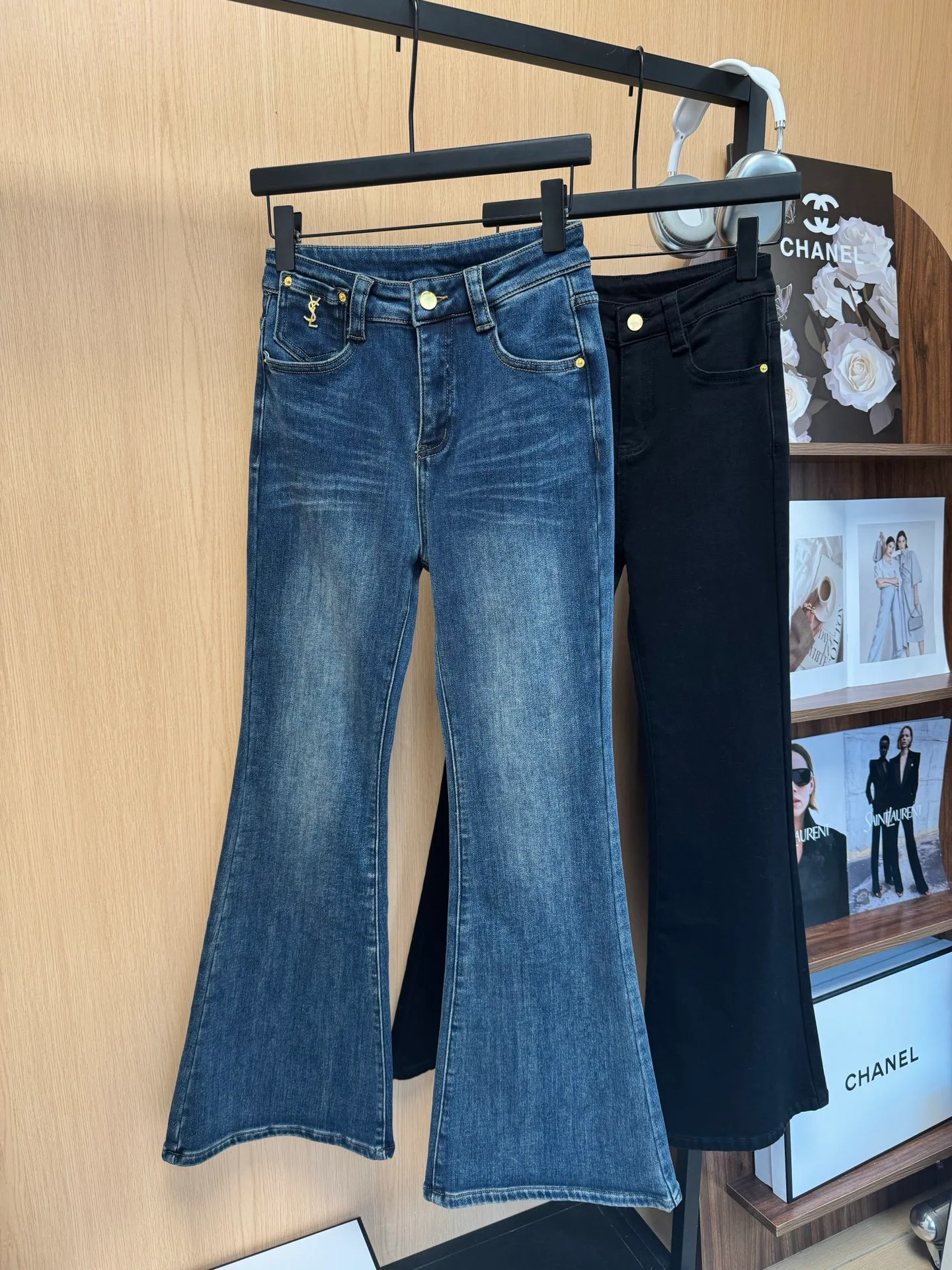 Джинсы Женские Saint Laurent 19588885