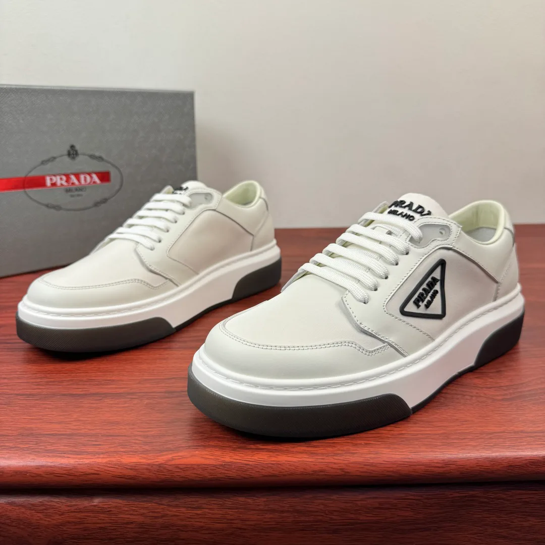 Кроссовки Мужские Prada 12722682